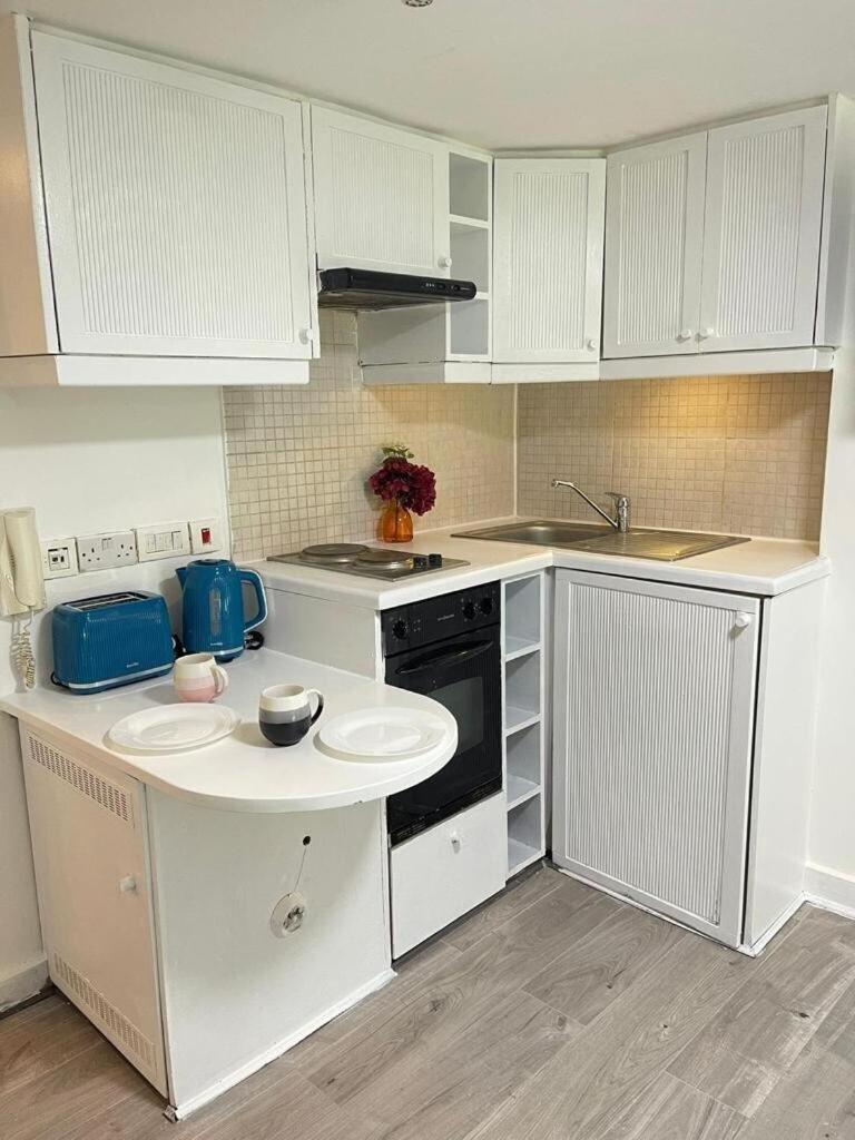 Portobello Road Artistic 'budget' Apartamento *
